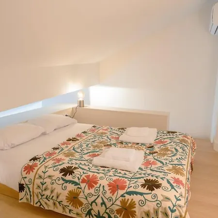 After B00Klng Must Scаn Qr-C0Dе --Chic 2Br Duplex Feriehus Lisboa