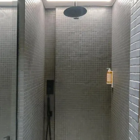 After B00Klng Must Scаn Qr-C0Dе --Chic 2Br Duplex Semesterbostad *