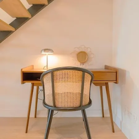 After B00Klng Must Scаn Qr-C0Dе --Chic 2Br Duplex Lisboa